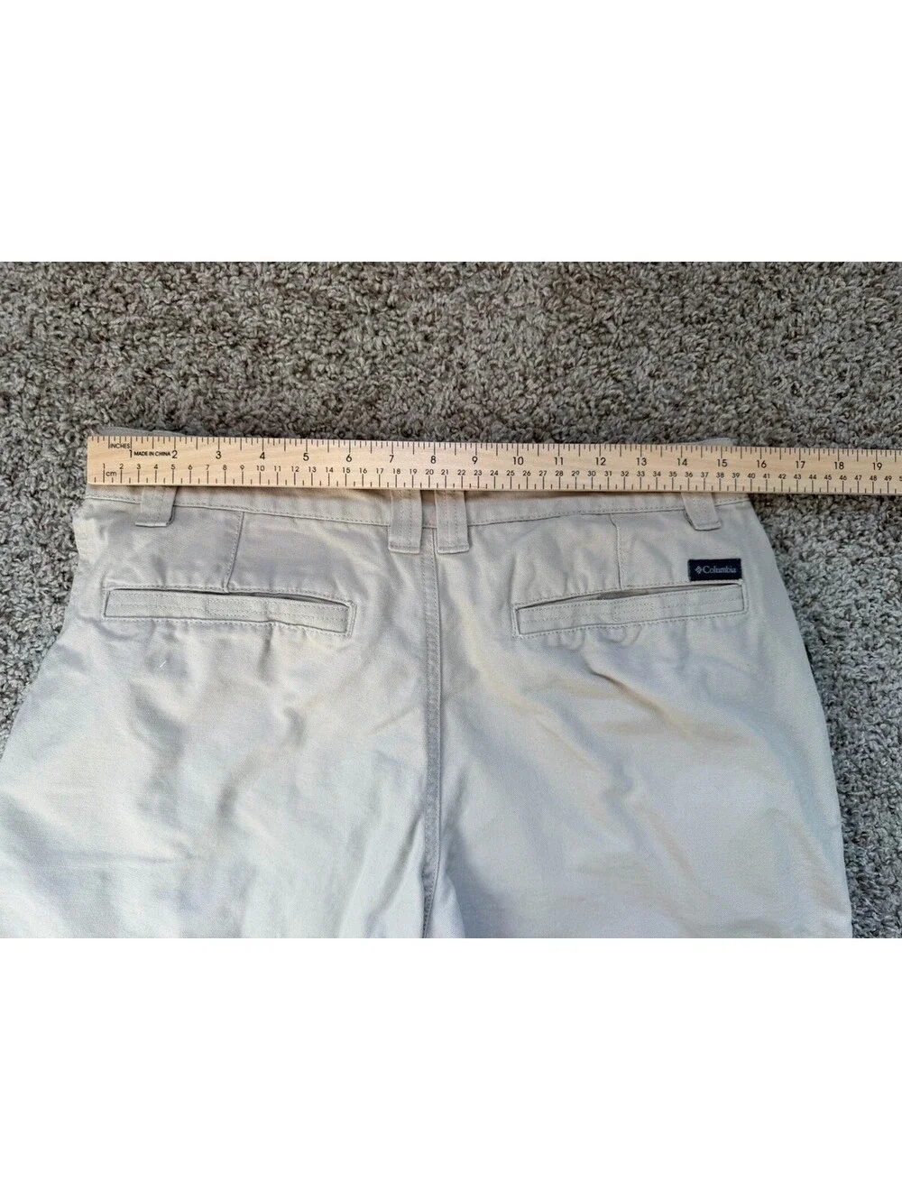 Columbia Sportswear Men’s Khaki Cargo Pants 32x29 Outdoorsy Hiking